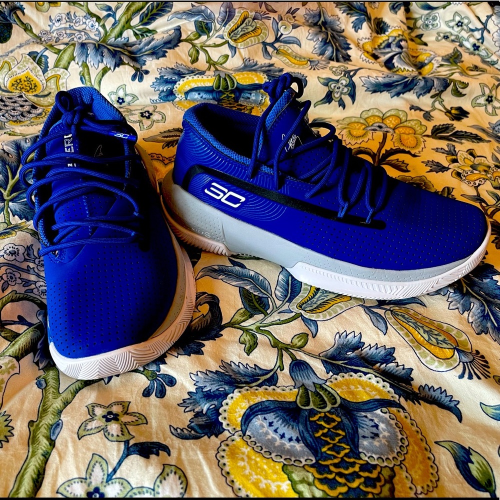 Under Armour (Steph Curry) 3Zero Basketball Shoes